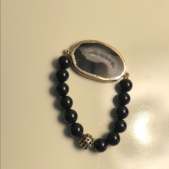 Black onyx bracelet with agate slice connector - Picture 1 of 3
